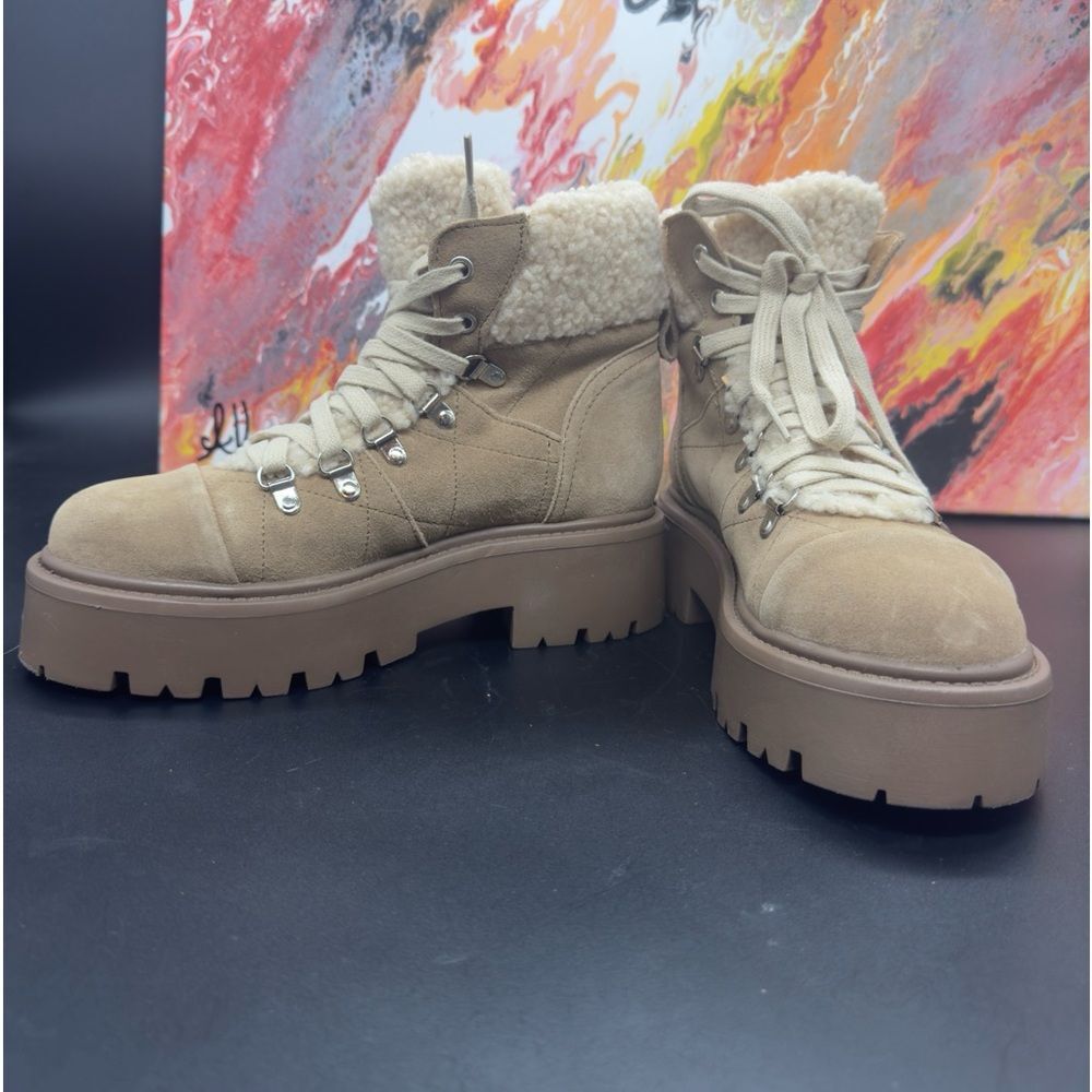 Steve Madden Reyen Platform Boot in Oatmeal Suede SZ7 - Picture 2 of 7